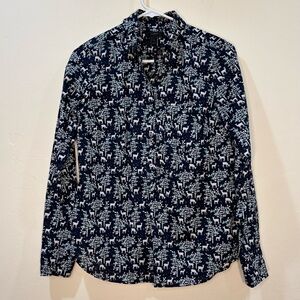 J. Crew 100% Cotton Navy Blue Popover Shirt in Woodland Pattern, size 0